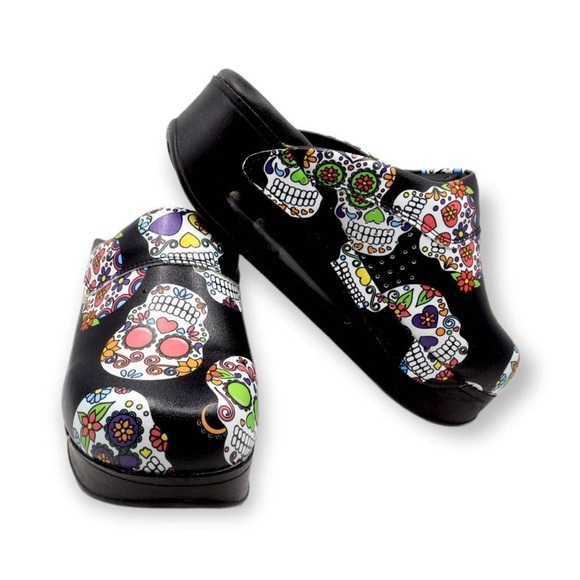 TERLIK SABO • Skull Flower Leather Clog Slippers - Picture 1 of 7